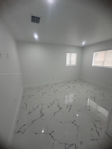 2431 NW 23rd St 1, Miami, FL 33142