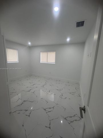 2431 NW 23rd St 1, Miami, FL 33142