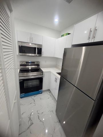 2431 NW 23rd St 1, Miami, FL 33142