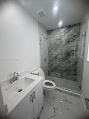 2431 NW 23rd St 1, Miami, FL 33142