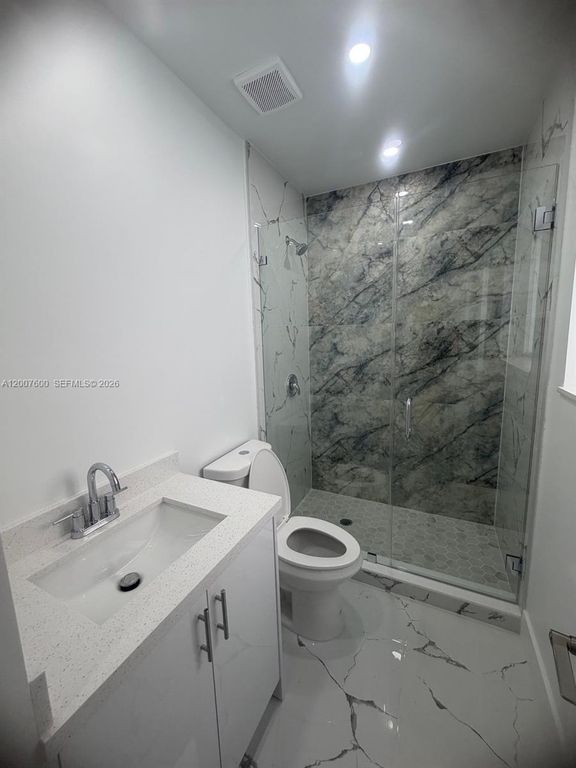 2431 NW 23rd St 1, Miami, FL 33142