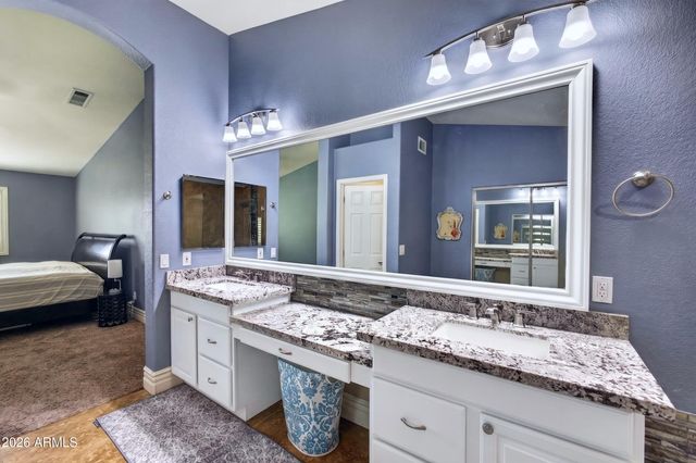 1164 W MULBERRY Drive, Chandler, AZ 85286