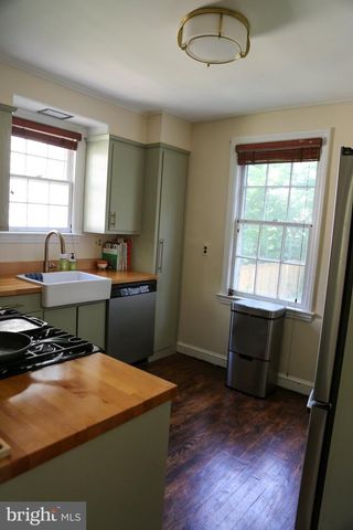 705 WAYNE ST, Alexandria, VA 22301