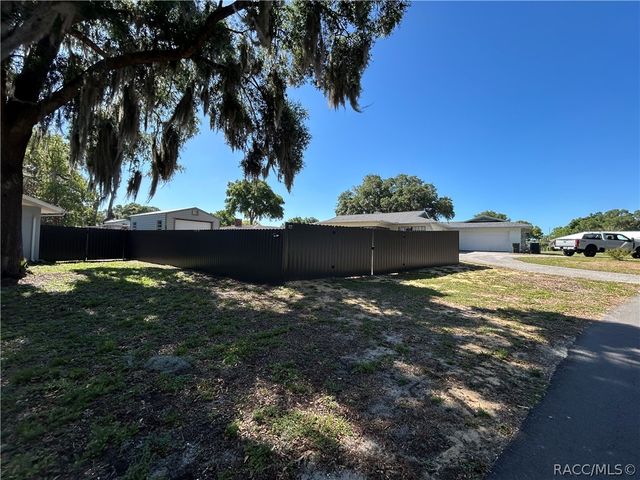8801 E Cresco Lane, Inverness, FL 34450