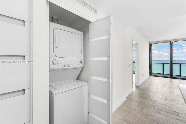 460 NE 28th Street 1803, Miami, FL 33137