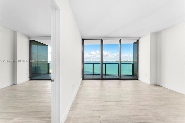 460 NE 28th Street 1803, Miami, FL 33137