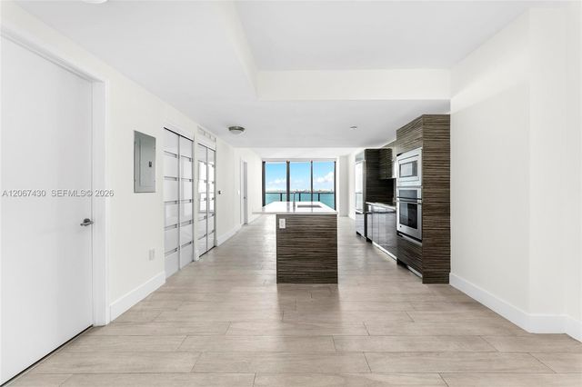 460 NE 28th Street 1803, Miami, FL 33137