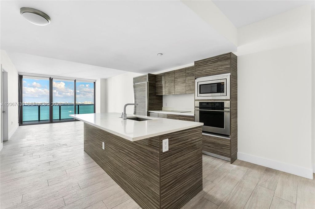 460 NE 28th Street 1803, Miami, FL 33137