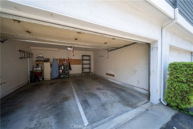 99 Huntington, Irvine, CA 92620