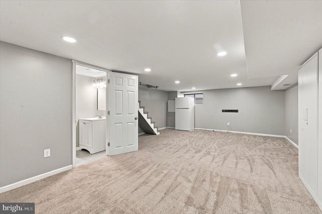 5945 HOUGHTON ST, Philadelphia, PA 19128