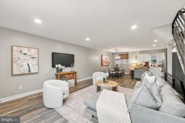 5945 HOUGHTON ST, Philadelphia, PA 19128