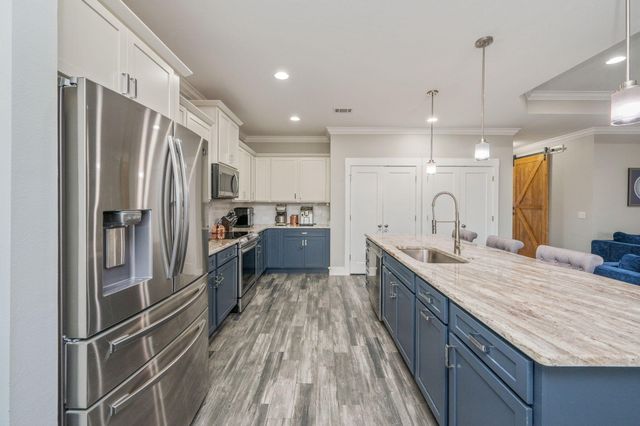 1504 W Ponderosa Road, Fort Walton Beach, FL 32547