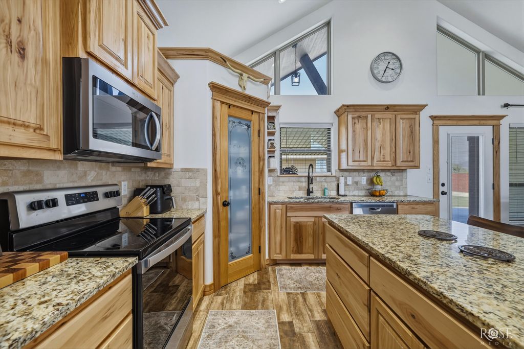Image 15 of property listing at 5292 Grey Wolf Lane, San Angelo, TX 76901