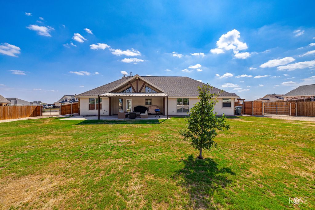 Image 32 of property listing at 5292 Grey Wolf Lane, San Angelo, TX 76901
