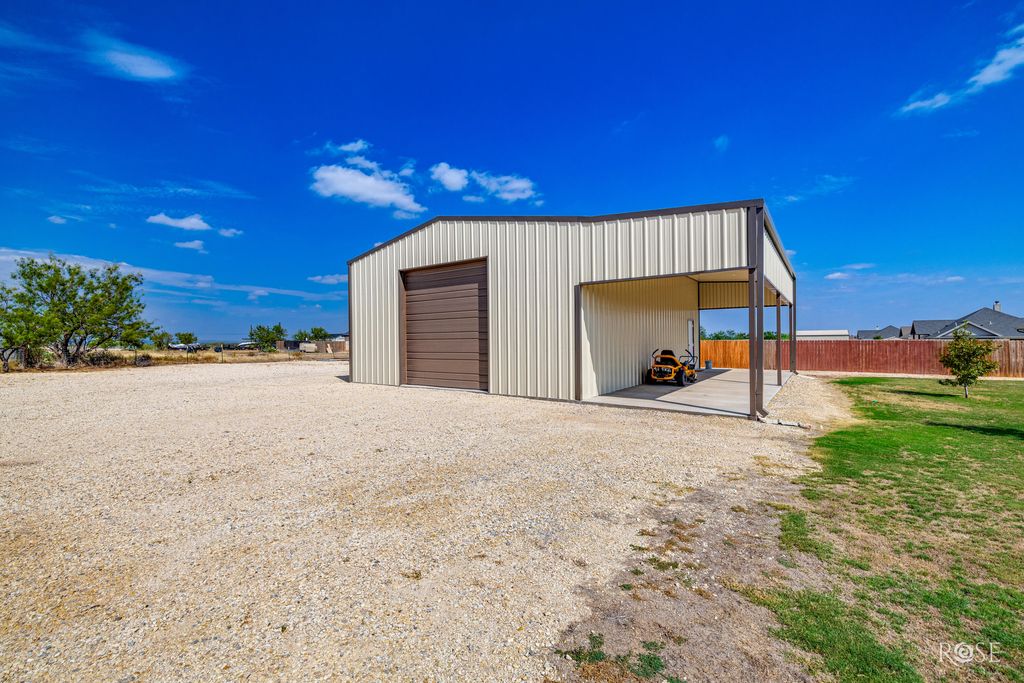 Image 34 of property listing at 5292 Grey Wolf Lane, San Angelo, TX 76901