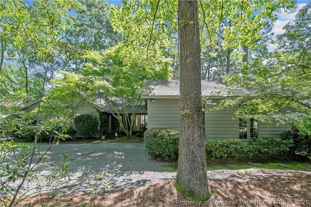 218 Queensberry Drive, Fayetteville, NC 28303 — photo 2