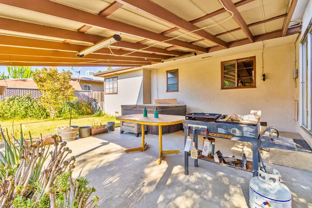 3852 E Washington Avenue, Fresno, CA 93702