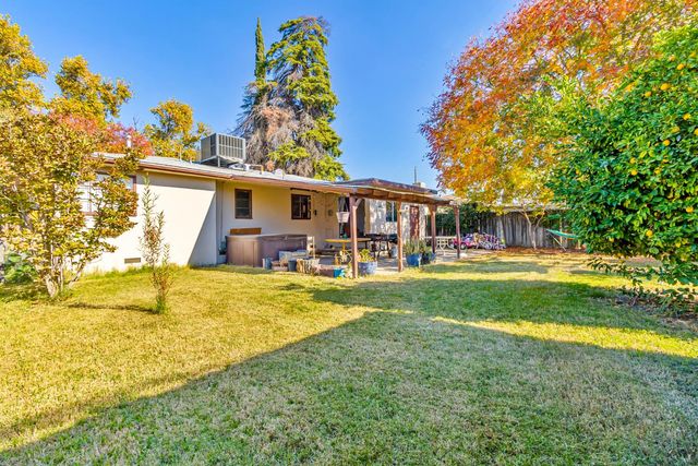 3852 E Washington Avenue, Fresno, CA 93702