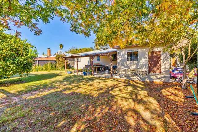 3852 E Washington Avenue, Fresno, CA 93702