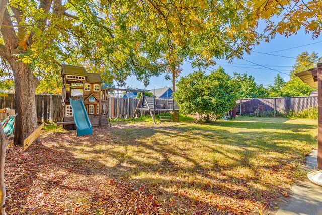 3852 E Washington Avenue, Fresno, CA 93702