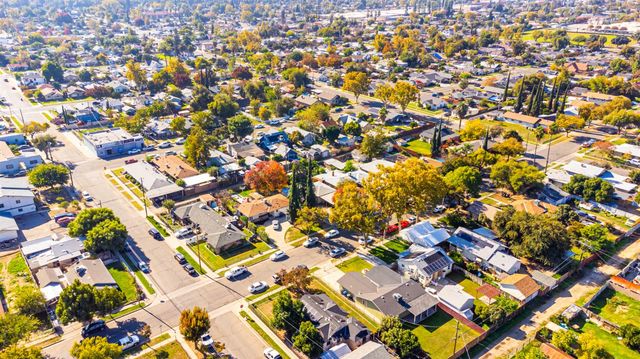 3852 E Washington Avenue, Fresno, CA 93702