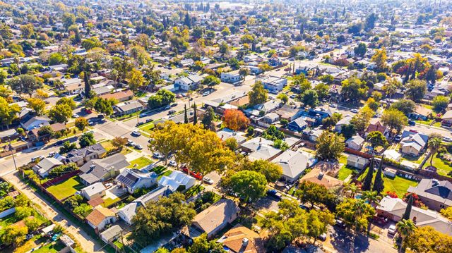 3852 E Washington Avenue, Fresno, CA 93702