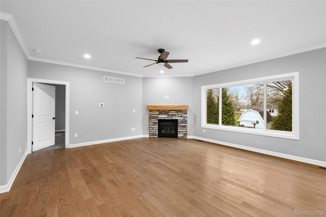 10042 Santa Lucia Court, Grand Blanc Charter Township, MI 48439