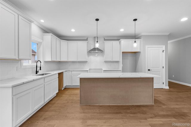 10042 Santa Lucia Court, Grand Blanc Charter Township, MI 48439