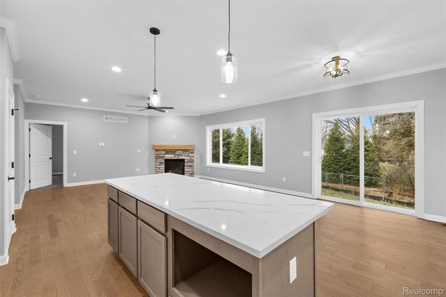 10042 Santa Lucia Court, Grand Blanc Charter Township, MI 48439