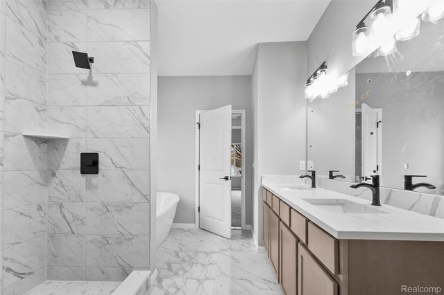 10042 Santa Lucia Court, Grand Blanc Charter Township, MI 48439