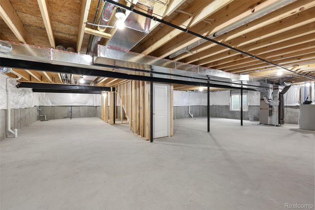 10042 Santa Lucia Court, Grand Blanc Charter Township, MI 48439