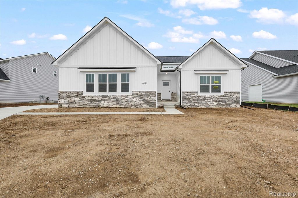 10042 Santa Lucia Court, Grand Blanc Charter Township, MI 48439