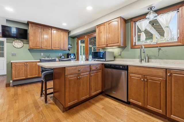 11 Broadview Drive, Litchfield, NH 03052