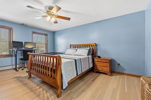 11 Broadview Drive, Litchfield, NH 03052