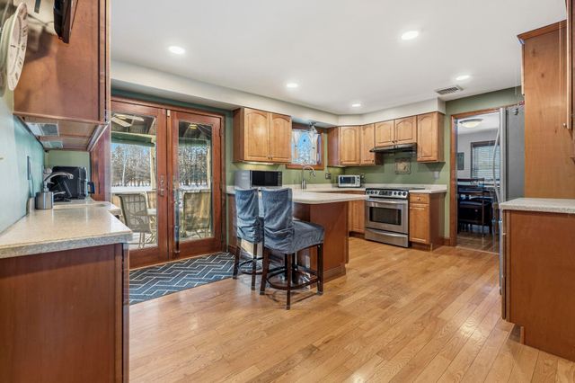 11 Broadview Drive, Litchfield, NH 03052