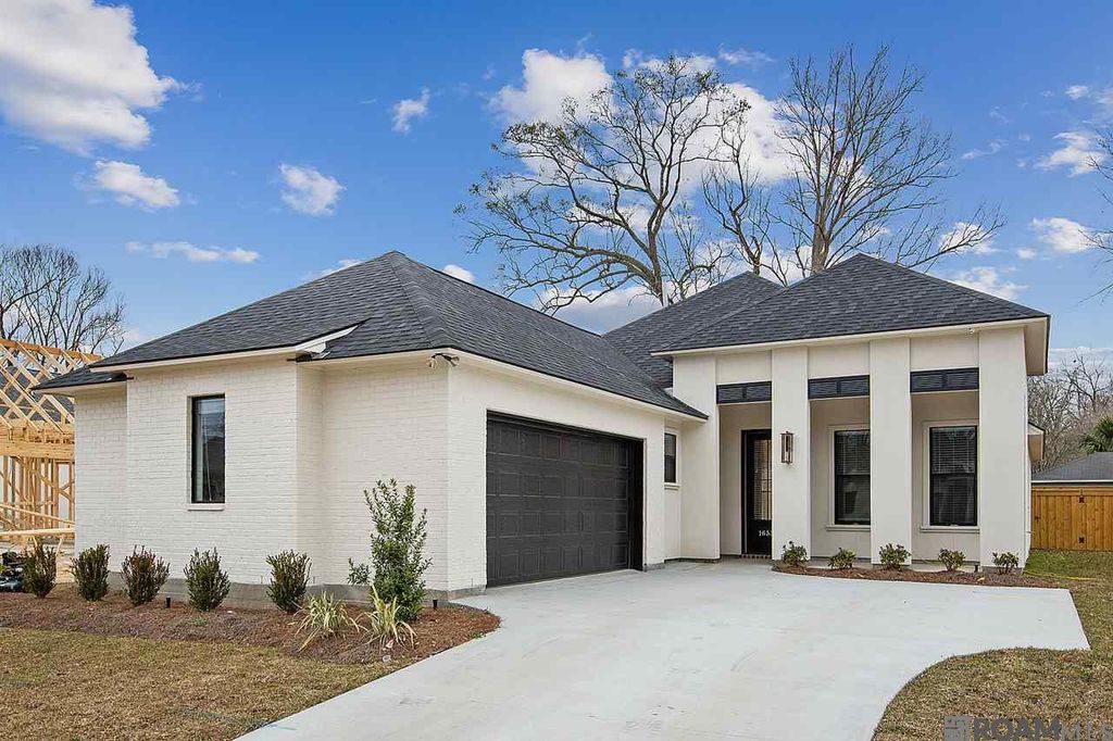 16553 Villa Brielle Ave, Baton Rouge, LA 70817