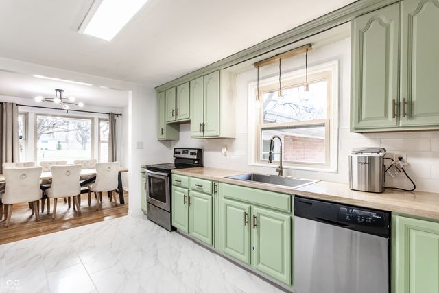 7230 Indian Lake Road, Indianapolis, IN 46236