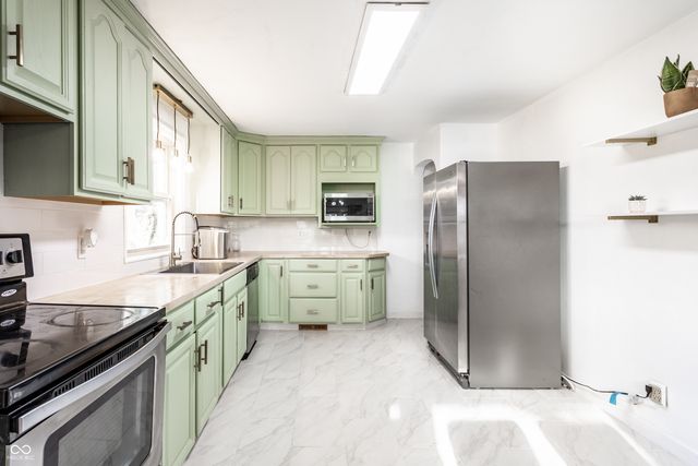 7230 Indian Lake Road, Indianapolis, IN 46236