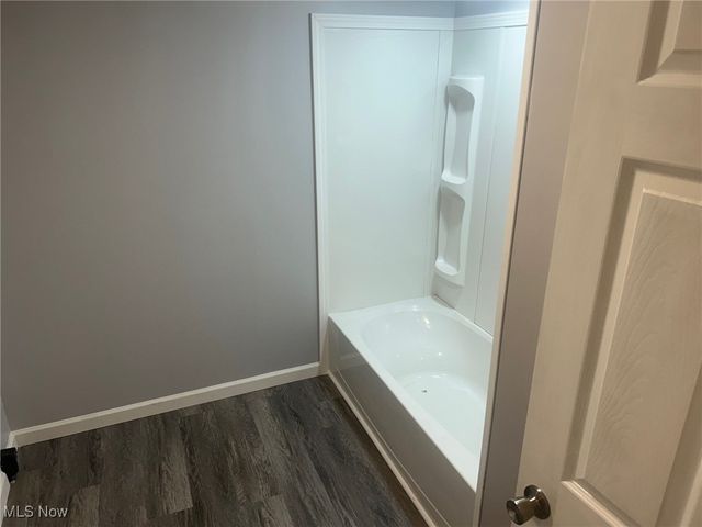 133 S Main Street, Tuscarawas, OH 44682