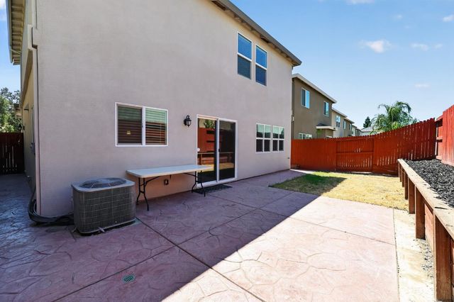 751 Phillipi Way, Sacramento, CA 95838