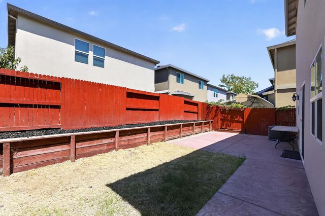 751 Phillipi Way, Sacramento, CA 95838