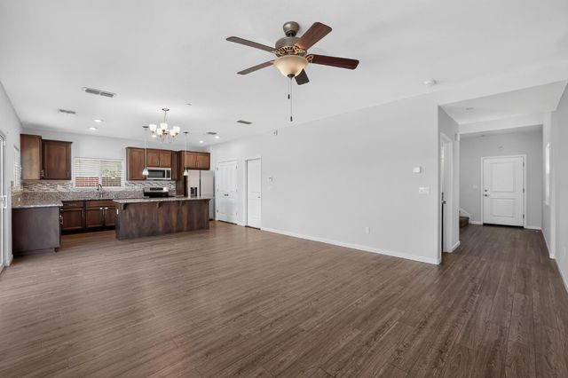 751 Phillipi Way, Sacramento, CA 95838