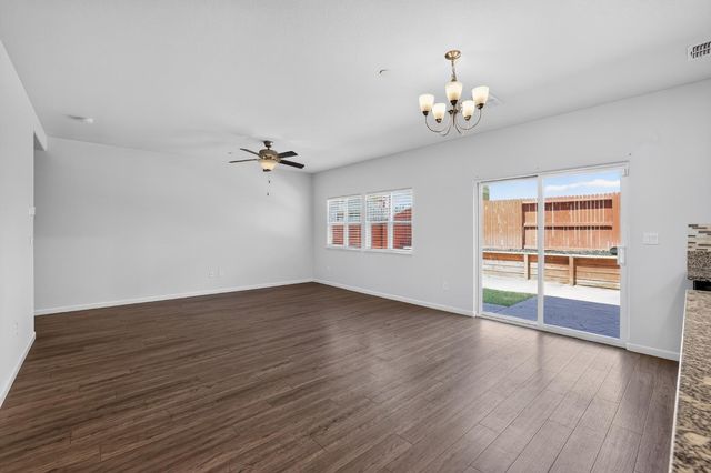 751 Phillipi Way, Sacramento, CA 95838