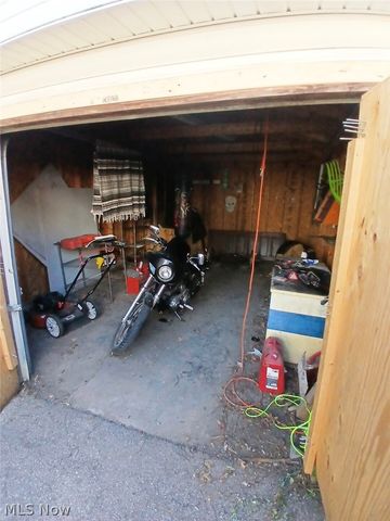2175 W 106th Street, Cleveland, OH 44102
