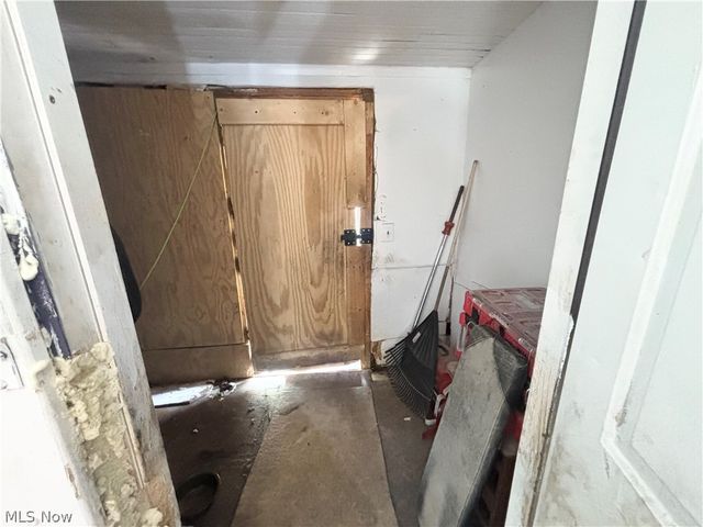 2175 W 106th Street, Cleveland, OH 44102