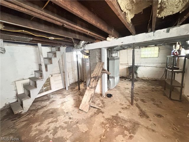 2175 W 106th Street, Cleveland, OH 44102