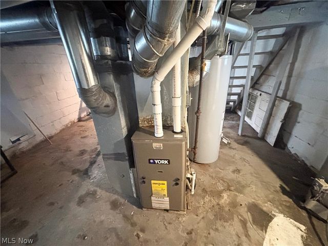 2175 W 106th Street, Cleveland, OH 44102
