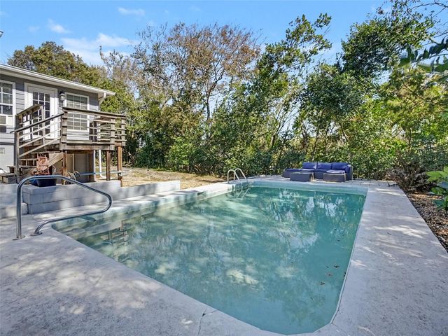 1630 CRESTVIEW DRIVE, Mount Dora, FL 32757