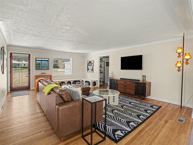 1630 CRESTVIEW DRIVE, Mount Dora, FL 32757