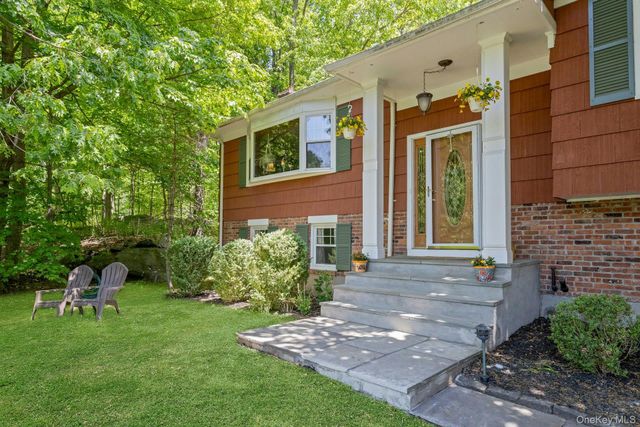 8 Woodland Road, Bedford, NY 10506